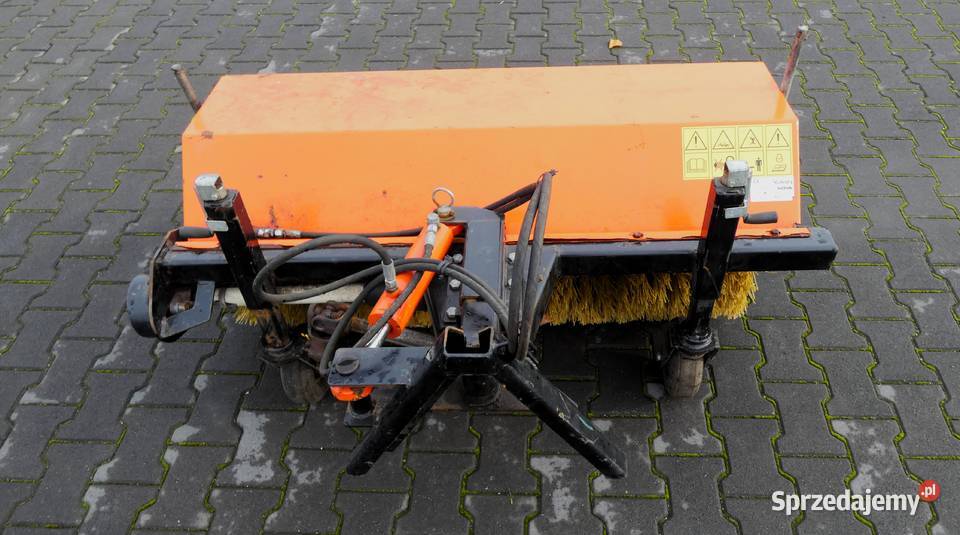 Zamiatarka KUBOTA KOVA LH1210 Baras Świnice Warckie