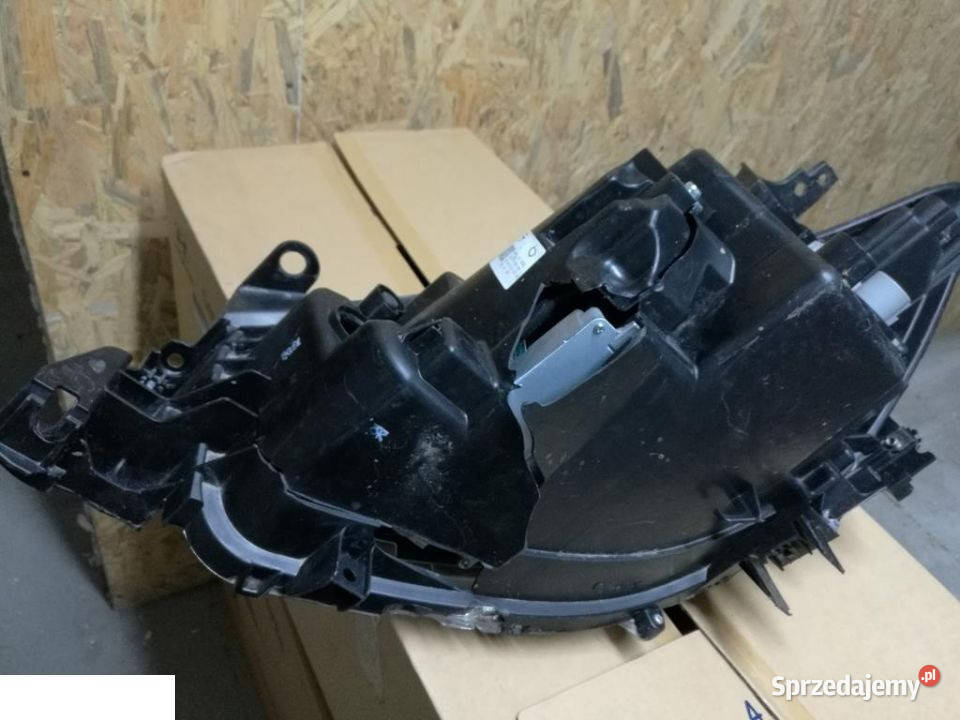 MAZDA CX5 2015 REFLEKTOR PRAWY LED osobowe Kozubszczyzna
