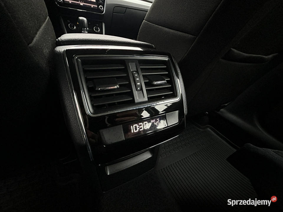 koda Superb SERWIS led bixenon nawigacja DSG PDC wspomaganie kierownicy Żory