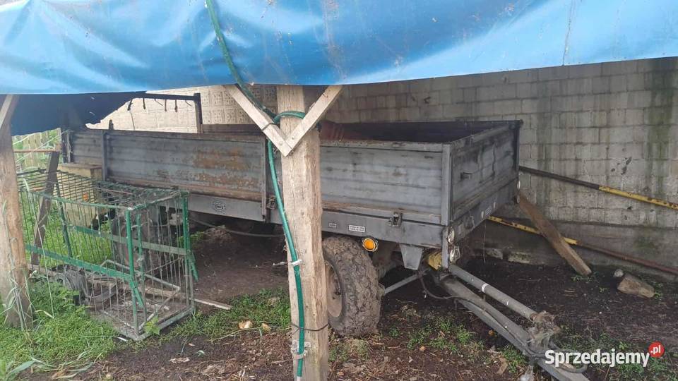 Rozrzutnik dwuosiowy Polski Przyczepy rolnicze Konin