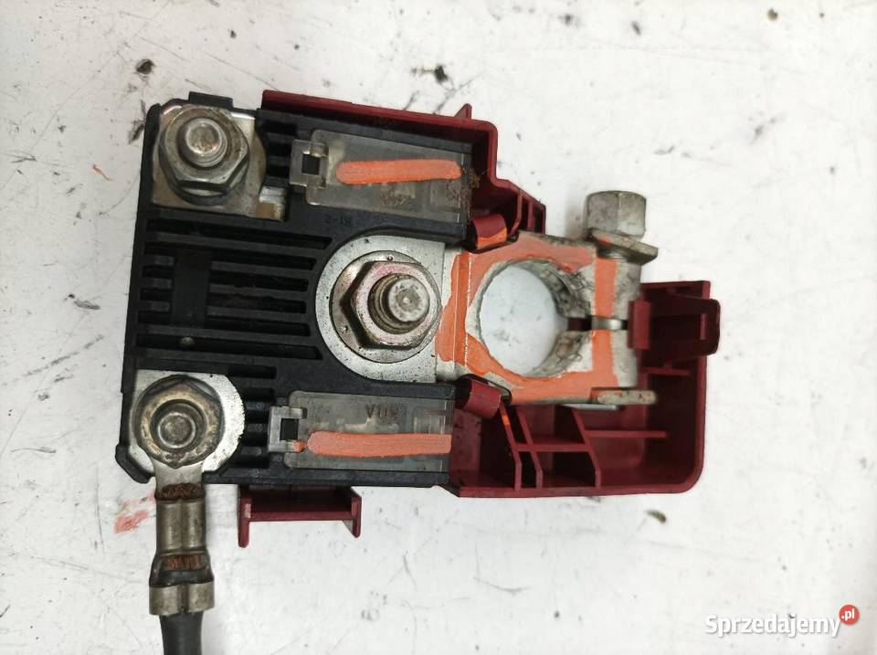 KLEMA PLUS AKUMULATORA 8281778220 Lexus NX I sprzedam