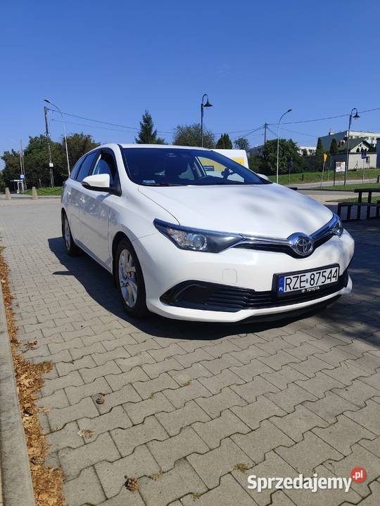 Toyota Auris II