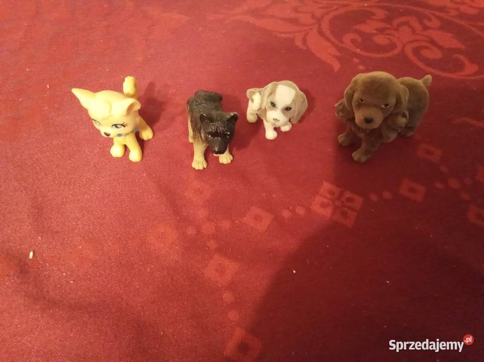 4 figurki piesków