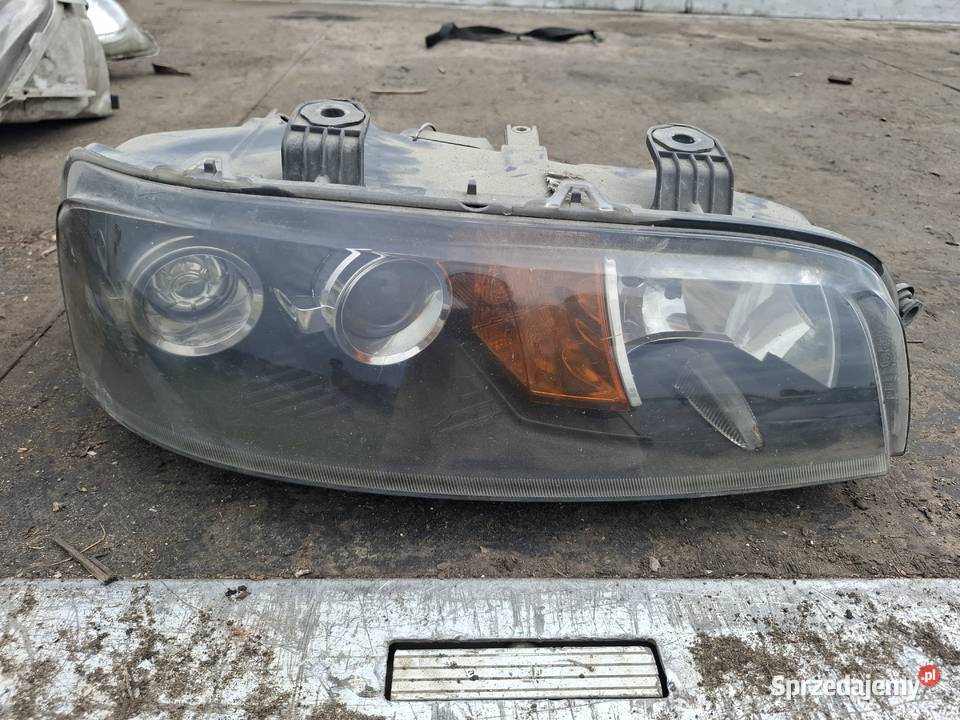Lampa Prawa Przód Fiat Punto 2 osobowe lubelskie Wisznice sprzedam