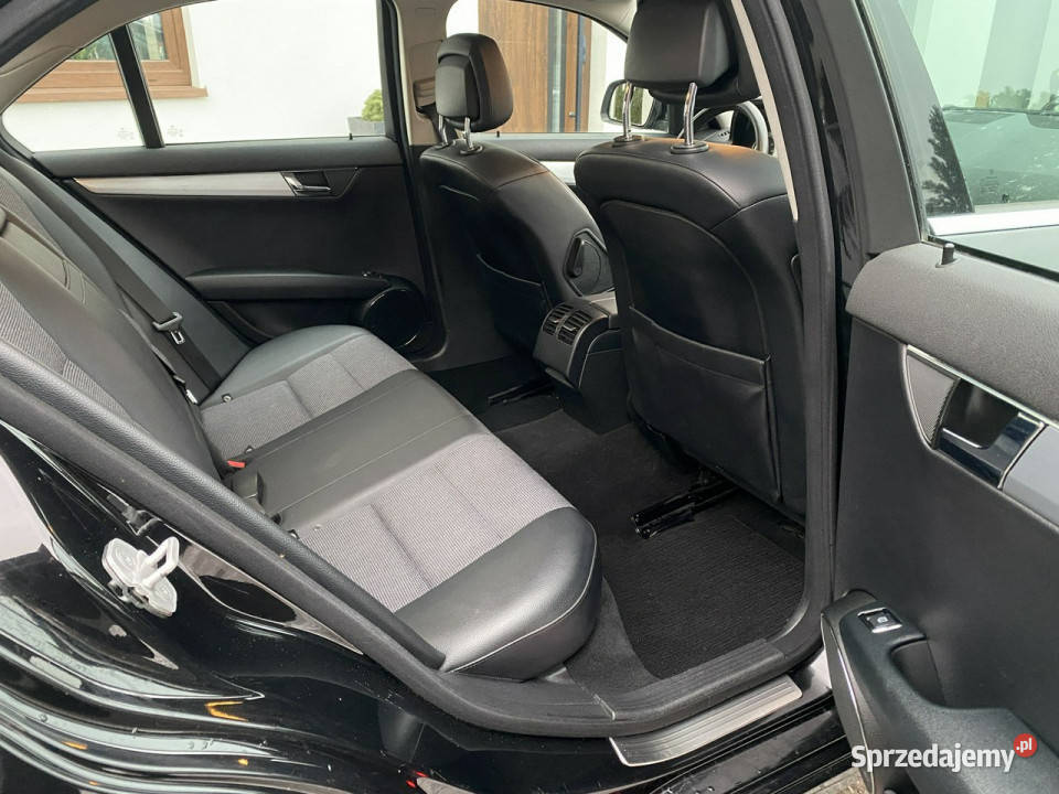 Mercedes C 200 zadbana 100 oryginalny przebieg gniazdo SD Poznań