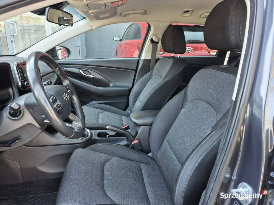 Hyundai i30 15 TGDI 160 6MT MHEV Wersja Smart lakier metallic Łódź