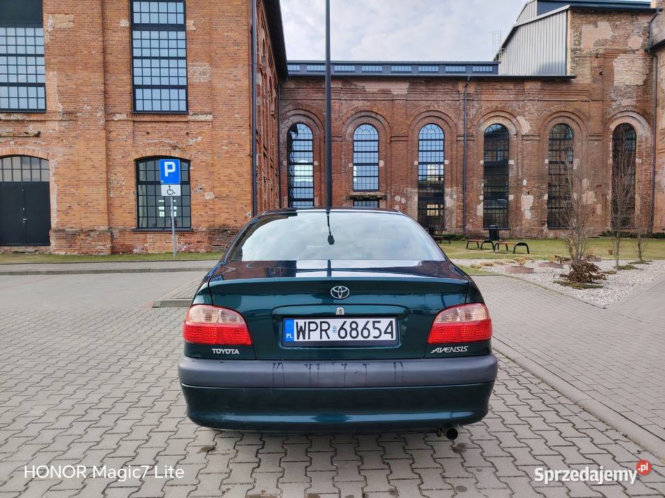 Toyota Avensis 16B benzyna