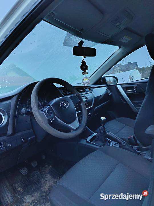 Sprzedam toyote auris214 dizel uszkodzonom wielkopolskie Konin sprzedam