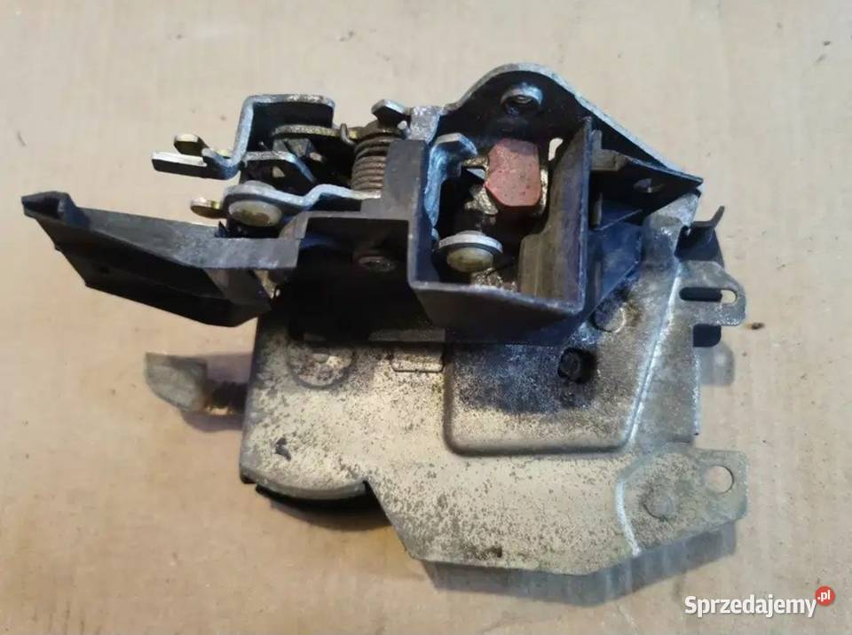 Zamek drzwi lewy tył BMW e36 Pozostałe