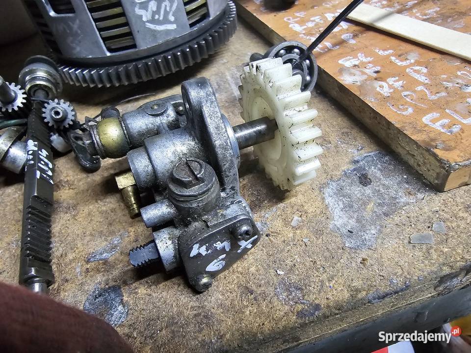 Kawasaki KMX 125 dozownik pompa pompka oleju Jelenia Góra sprzedam