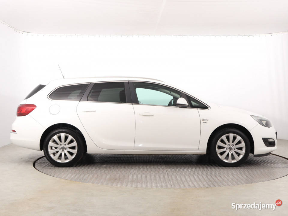 Opel Astra 14 T