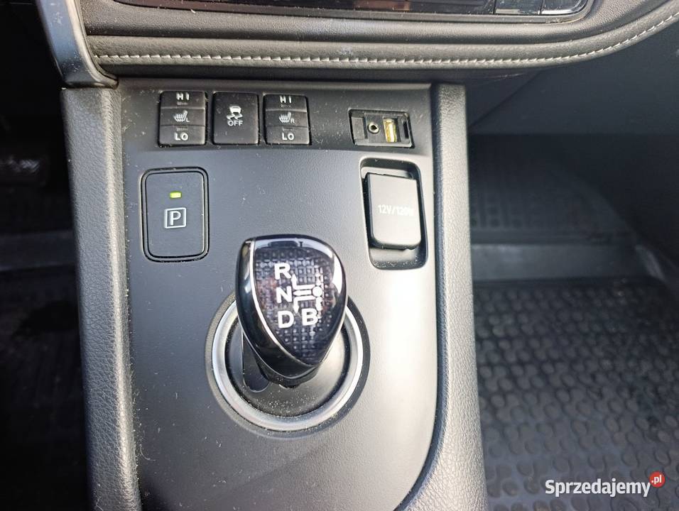 Touring Sports Facelifting 18 Hybrid 136 hybryda Auris Warszawa sprzedam