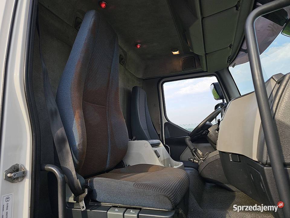 Volvo FL 24012 MANUAL HIAB 033T skrzyniowy 4x2 239KM Samochody ciężarowe