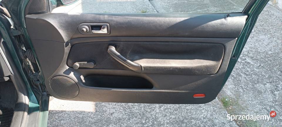 Volkswagen Golf 4 benzyn i gaz długie opłaty nieuszkodzony Golf