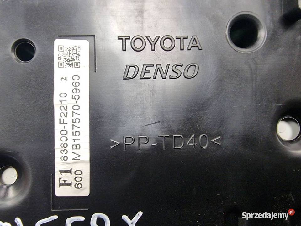 LICZNIK ZEGAR TOYOTA AURIS II LIFT 83800F2210 Lipno
