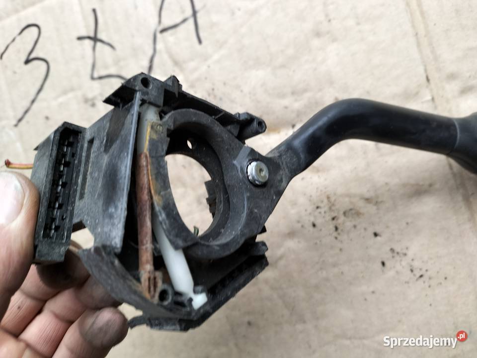 PRZEŁĄCZNIK WYCIERACZEK MANETKA GOLF 3