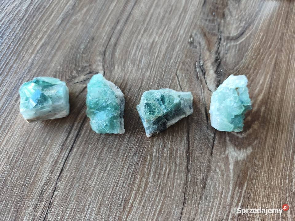4 minerałów fluorytów waga łączna 163 g Sandomierz