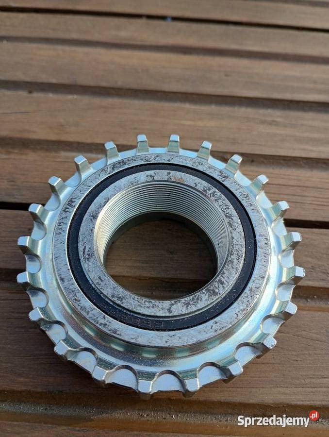 Sprzedam zębatkę stan nowa z gwintem w środku Pozostałe