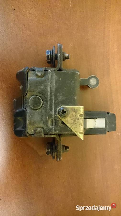 BMW E34 zamek klapy bagażnika 1 944 690 Elbląg