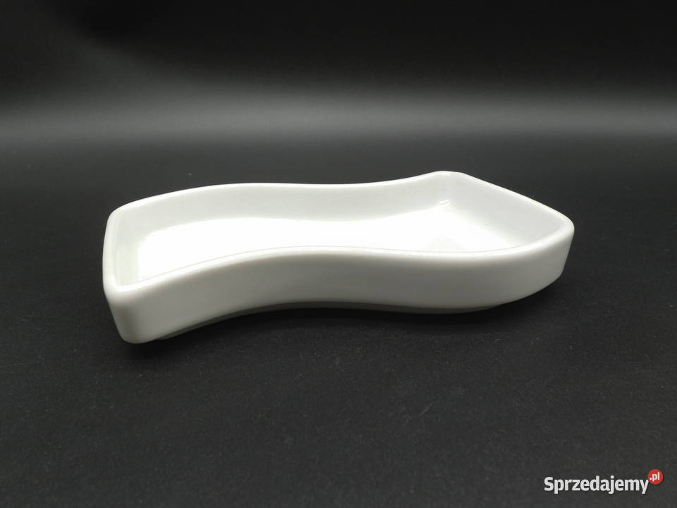 Biała ceramiczna miseczka o falistym kształcie Raszków sprzedam