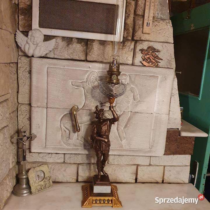 Sprawnafiguralna lampa naftowa z cynkalu 80 5 sprzedam