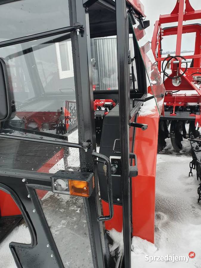 Kabina MF 255 235 okacja Sierpc