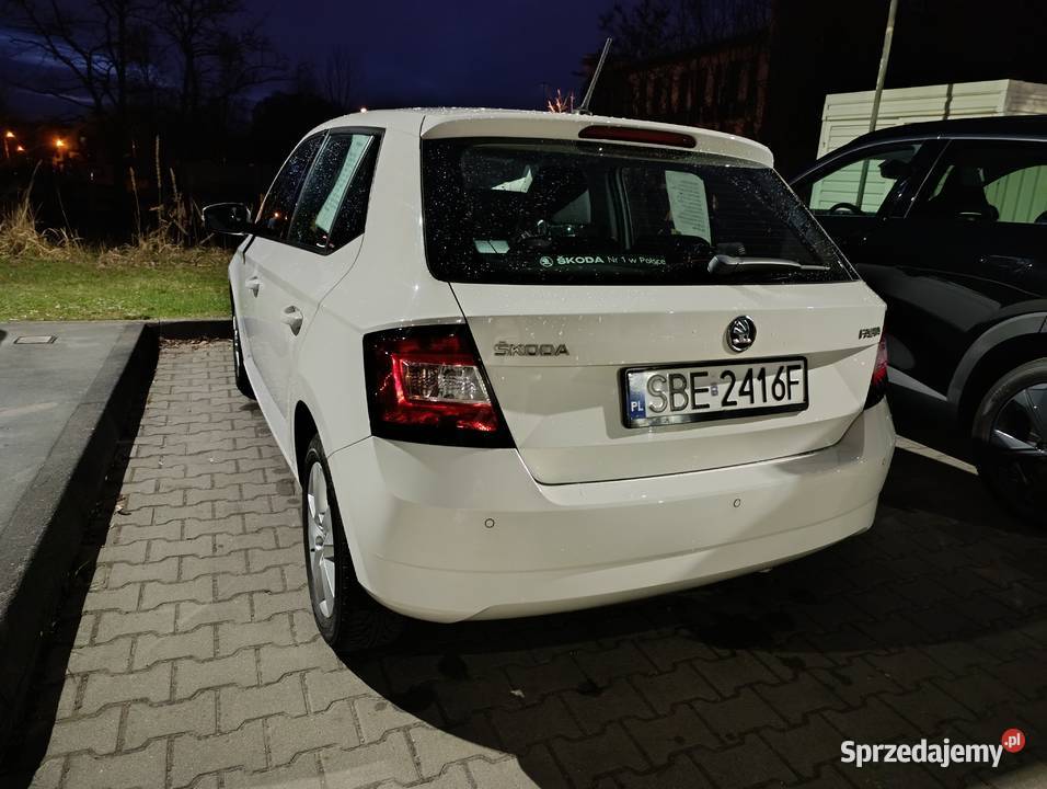 Skoda Fabia 10 TSI idealnie sprawna Sprzedam nieuszkodzony Fabia Fabia Czeladź