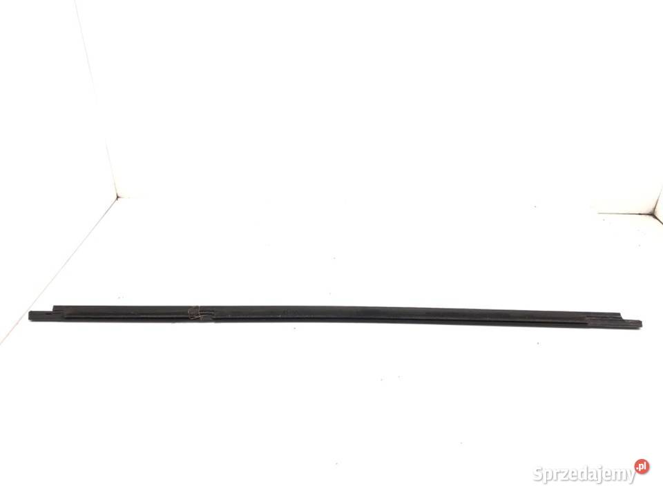 LISTWA ZGARNIAJĄCA TYŁ PRAWA VW GOLF VII Motoryzacja