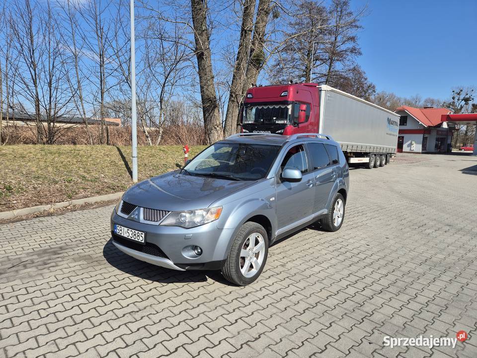 Mitsubishi Outlander 4x4 7 osób 20d 140 HAK 260 diesel Bujaków sprzedam