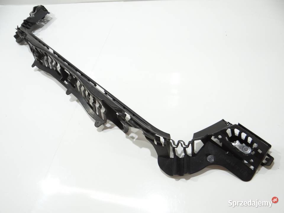 ŚLIZG ŚRODKOWY ZDERZAKA BMW F31 7260462 Strzyżewice sprzedam