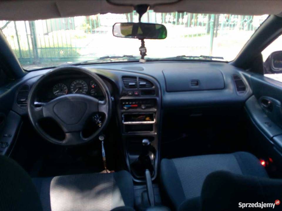 Sprzedam Mazda 323F 15 benzyna Hatchback Gostynin