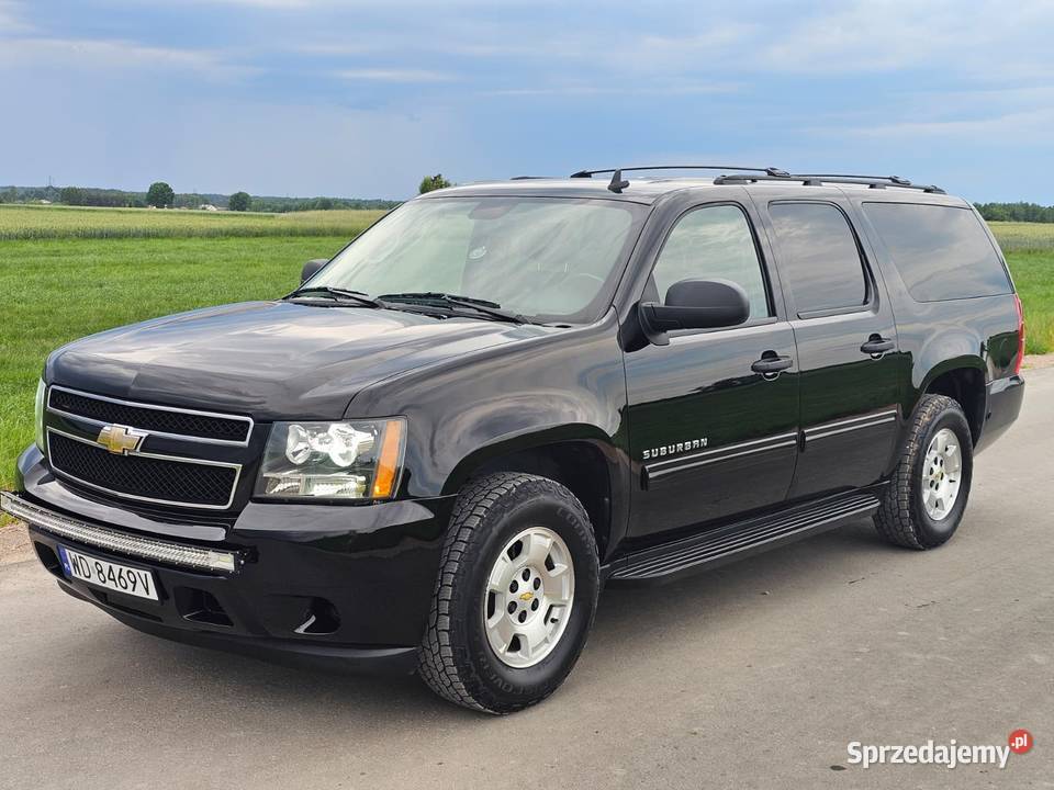 Chevrolet Suburban 53L V8 320 LPG 9 osobowy RWD Rok produkcji 2010 Józefów