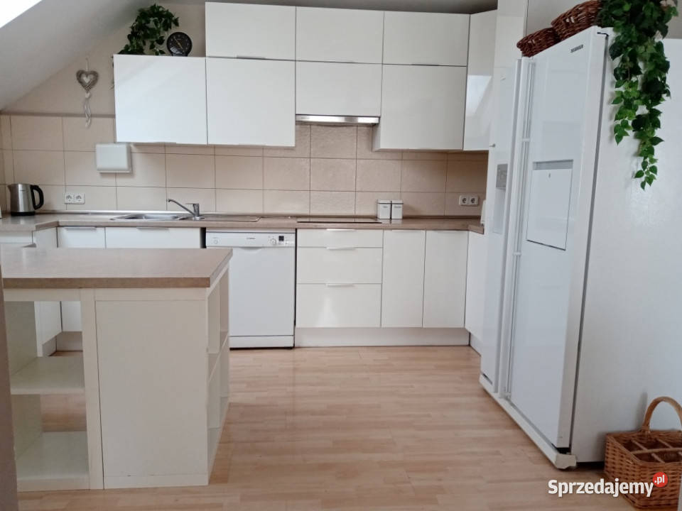 Sprzedam duży dom z potencjałem 37 centrum Adamów-Parcel
