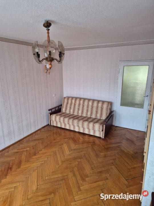 Mieszkanie do remontu 528 m 2 pokoje balkon Gostyń sprzedam