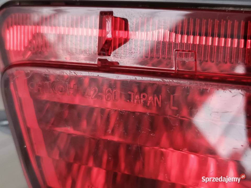 TOYOTA RAV4 IV LEWY HALOGEN TYŁ ORYG ICHIKOH Międzychód