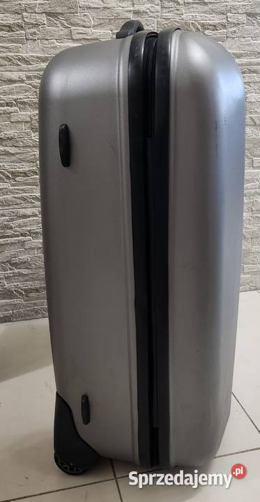 Duża walizka na kółkach Titan Warszawa