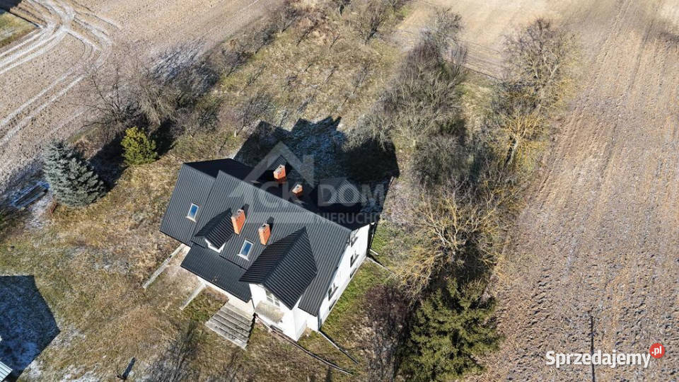 Bugaj dom 170 m działka 7600 m stan dewel świętokrzyskie