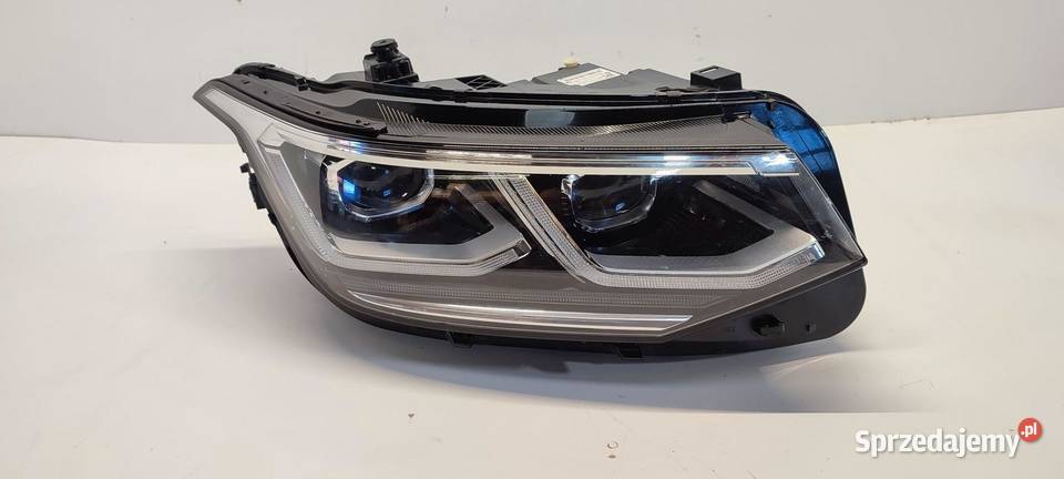 VW TIGUAN II LAMPA PRAWY PRZÓD ANGLIK RHD