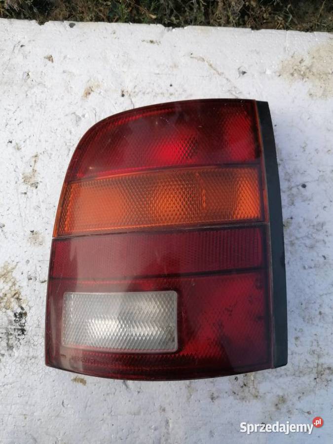 Lampa Prawa Tył Nissan Micra osobowe Pozostałe