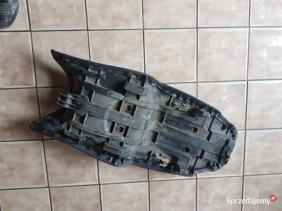 HONDA VFR 750 SIEDZENIE