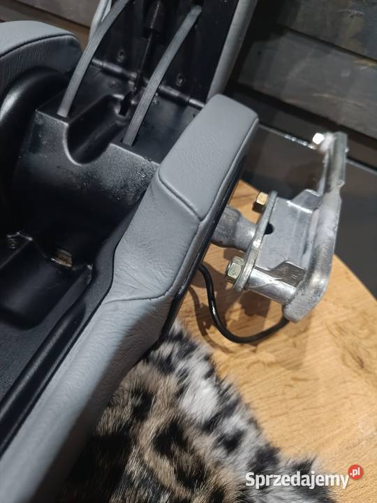 Podłokietnik schowek Mercedes w124 Mercedes c124 Biały Bór