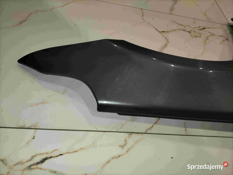 Błotnik prawy przód BMW E60 E61 Kolor TITANGRAU osobowe sprzedam