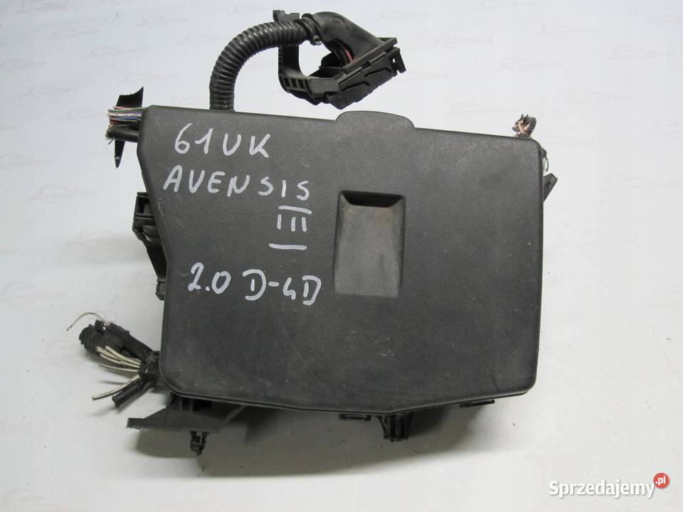 AVENSIS T27 III 20 D4D 10r skrzynka osobowe
