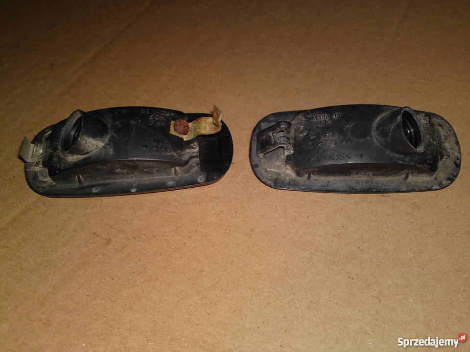 Kierunkowskaz migacz boczny w błotnik blotnik Wrocław sprzedam