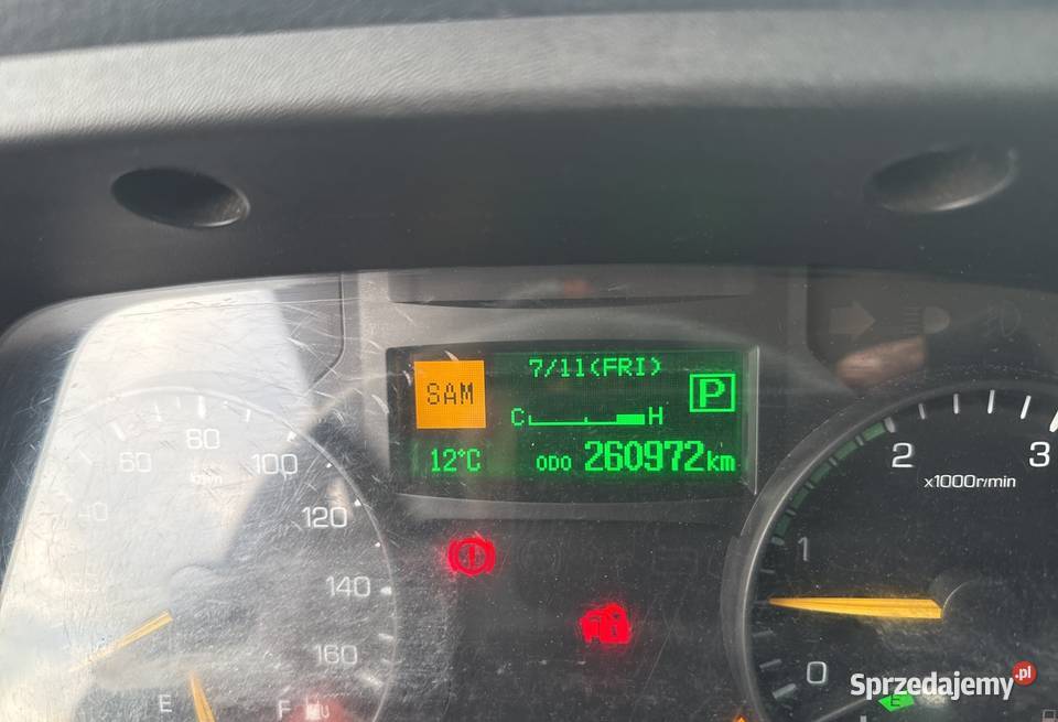 Mitsubishi canter plandeka wywrotka hakowiec Rok produkcji 2015