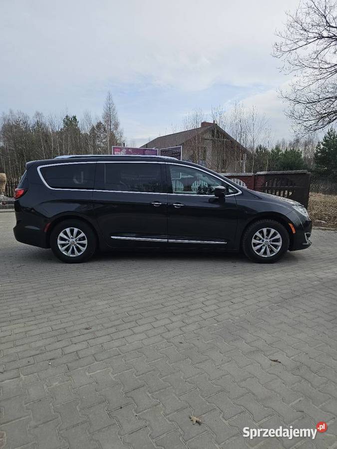 Chrysler Pacifica 2018 Touring L Plus 36 V6 291 Majków
