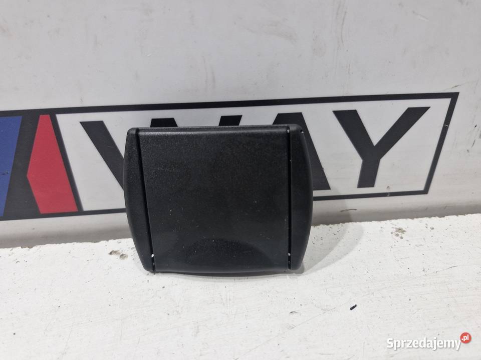 BMW F11 ZAŚLEPKA PODSUFITKI PRAWA CZARNA