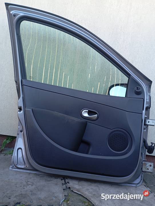 Drzwi maska clio 3 2011r kolor TEKNG