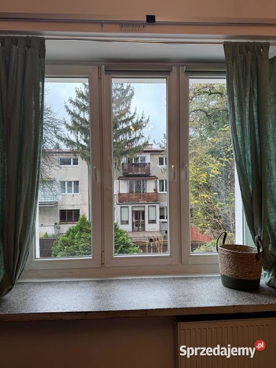 Studenta Kawalerka w kamienicy na Starych 3 piętra i więcej Warszawa