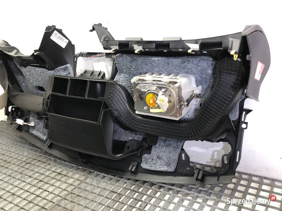 KOKPIT PODUSZKA PASAŻERA KIEROWCY TOYOTA AYGO II